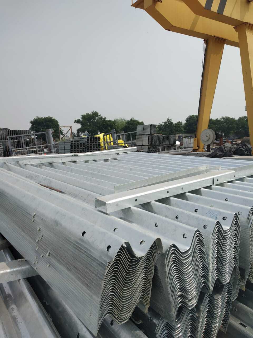 Road Crash Barrier - Color: Metallic Grey
