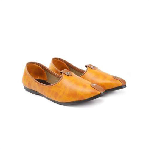Mens Designer Tan Mojari - Artistic Footwear | Flat Heel, No Fade, Intricate Patterns, Luxurious Design, Suitable For All Seasons
