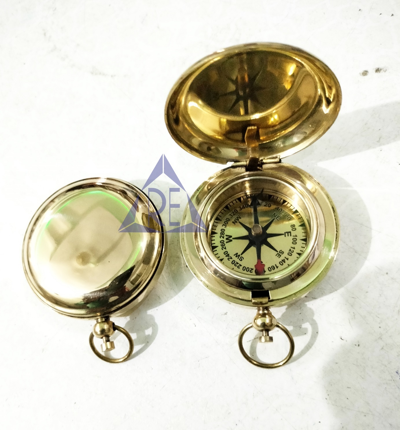 Nickel Plated Push Button Brass Pocket Compass - Brass Materials, 4.8cm Dia X 1.5cm Thick, Shiny Brass Finish, Handmade Nautical Style, Portable Design