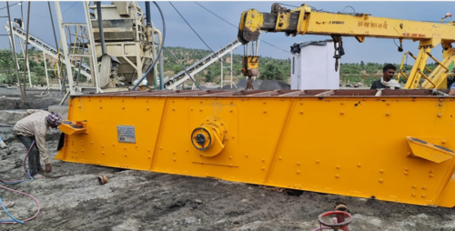 Vibrating Screen - Application: Industrial