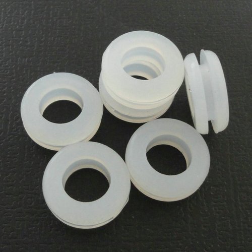 SILICONE RUBBER GROMMATE