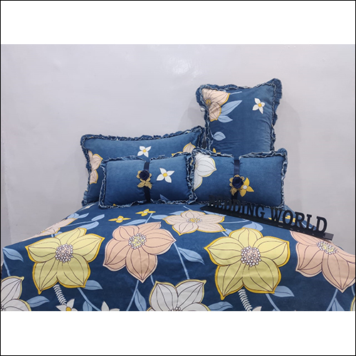 नीला कुशन सेट