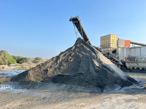 P Sand - Concrete Sand Powder, 150 Microns - 4.75 mm Thickness | Grey Color, Cost-Effective, High Strength, Easy Handling, Fineness Modulus 2.51