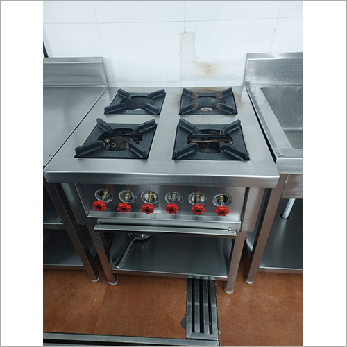 Ss Four Burner Continental Range - Interior Coating: Aluminum