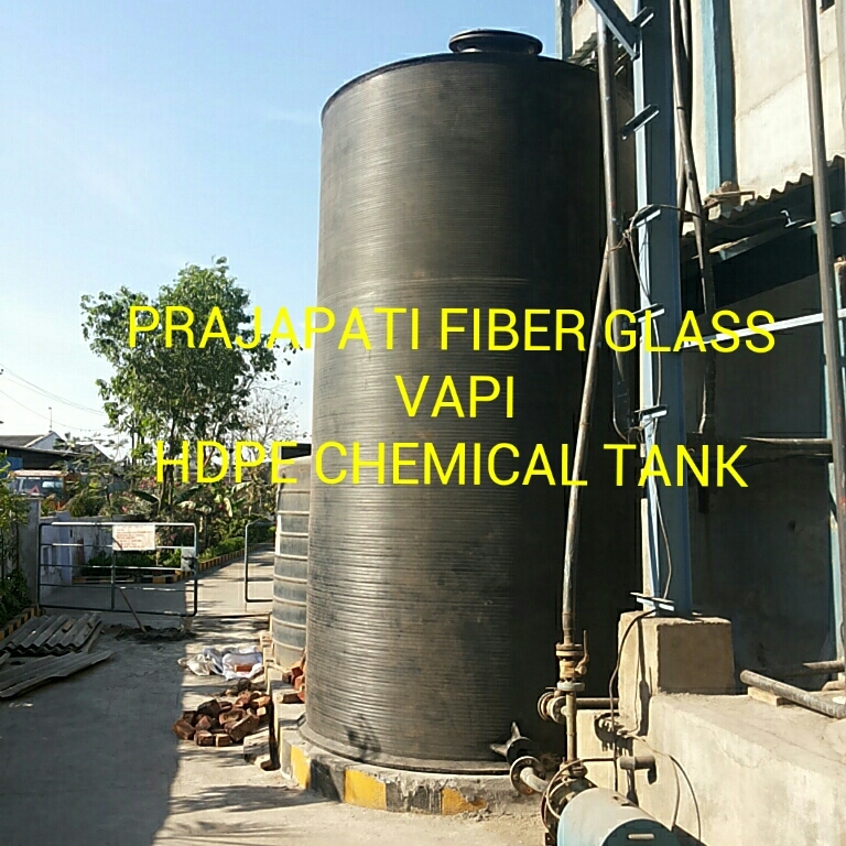 Hdpe Chemical Storage Tank - 61kl Capacity, Gray Cylindrical Design | Spiral Wound Construction For Corrosive Material Storage