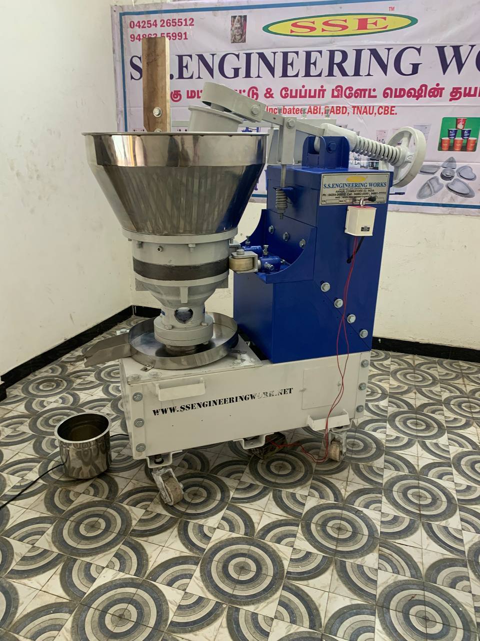 Oil Press Machine - Stainless Steel, Semi-automatic, 220 Volt | Cold & Hot Pressing For Soybean, Sunflower Seeds, Walnuts