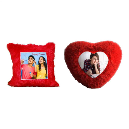 रेड प्रिंटेड कुशन