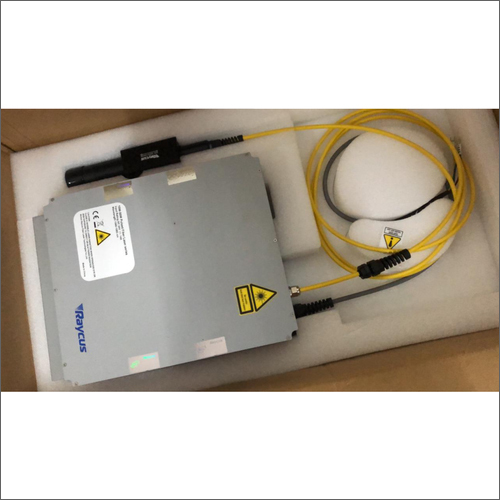 फाइबर लेजर स्रोत सटीकता: उच्च%