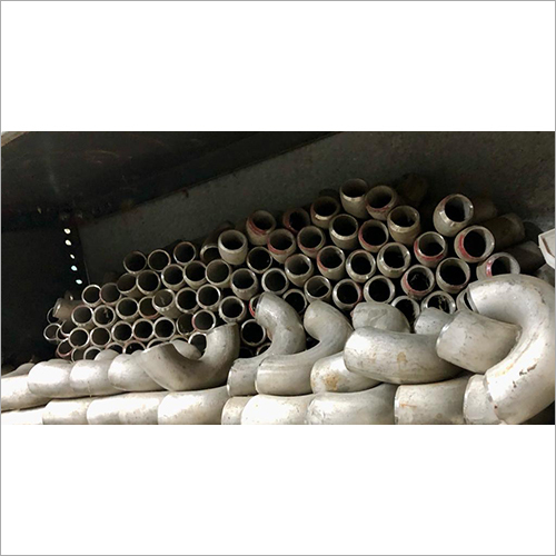 Stainless Steel Pipe Bend - AISI Standard, Painted Finish | Long Radius and Short Radius Options for Versatile Pipe Fitting Solutions