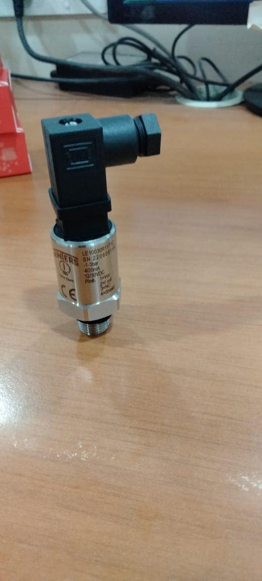 Winters Pressure Transmitter Range 0-1 Bar Abs Accuracy: +-0.5%