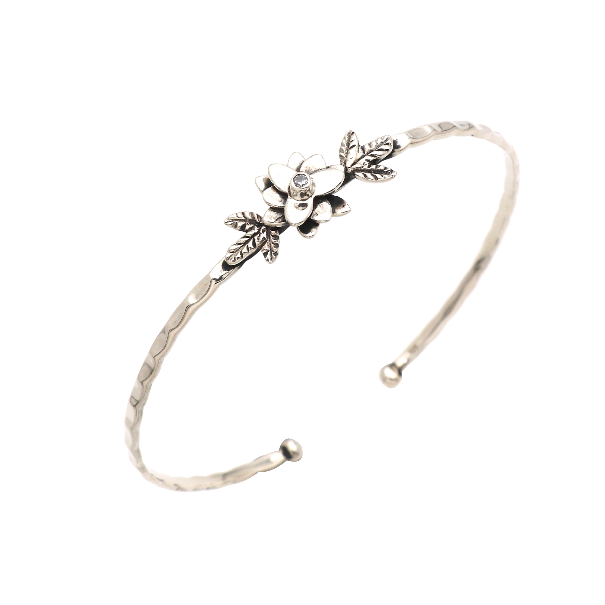 Flower And Leaf Cubic Zirconia Cut Round Shaped Stone