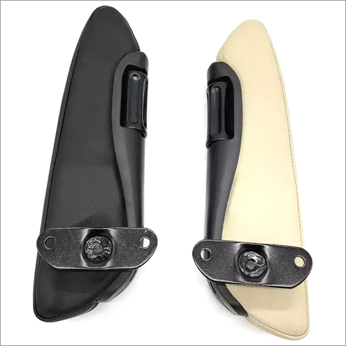 कार आर्म रेस्ट