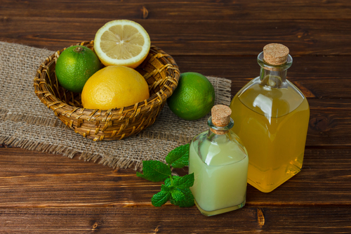 Lemon Oil Premium - Glass Bottle, Various Sizes , Yellow Cold-Pressed Extract, Fresh Scent, 100% Pure, Versatile Natural Oil