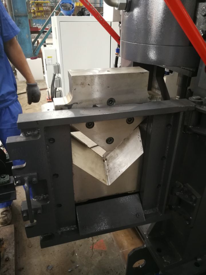 High Speed Cnc Angle Punching Marking And Cutting Machine Line Model Jnc125 Industrial