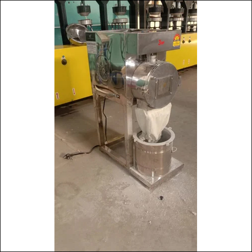 Ss Spices Pulverizer Machine Capacity: 20 Kg/Hr