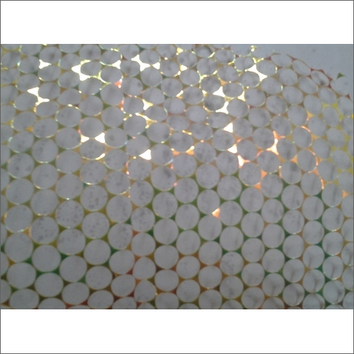 सफेद प्लास्टिक सिंगल कलर सेक्विन