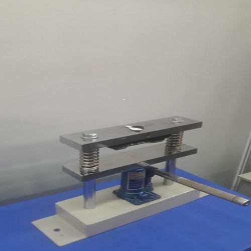 Manual Hydraulic Press - Steel, 12x8x6 Inches | 10 Tons Max Force, 1000 Psi Operating Pressure, 1 Year Warranty