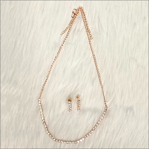 Ladies Rose Gold Pendant Set - Customized Sizes, Elegant Patterns, Durable Finish, Perfect For Parties And Weddings