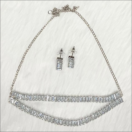 Different Available Ladies Imitation Rhodium Pendant Set