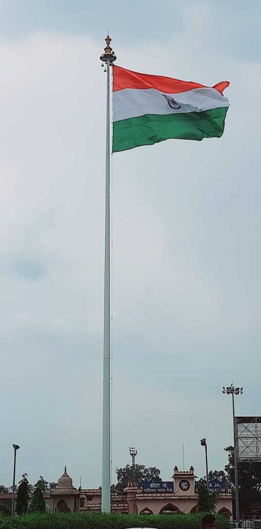 Flag Mast - Aluminum Material, 15-30 Feet Height, 12-24 Inches Base Diameter | Powder Coated Finish, Ground Mount Installation, 1-5 Years Warranty