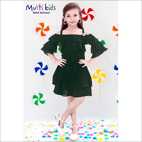 Girl Fancy Green Frock Age Group: Kids