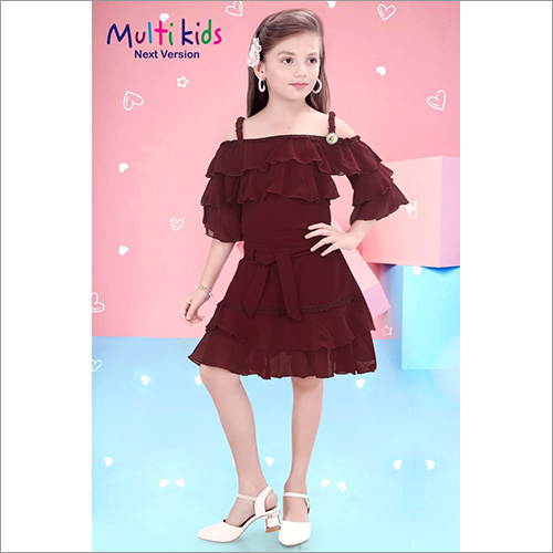 Girls Maroon Frock Age Group: Kids