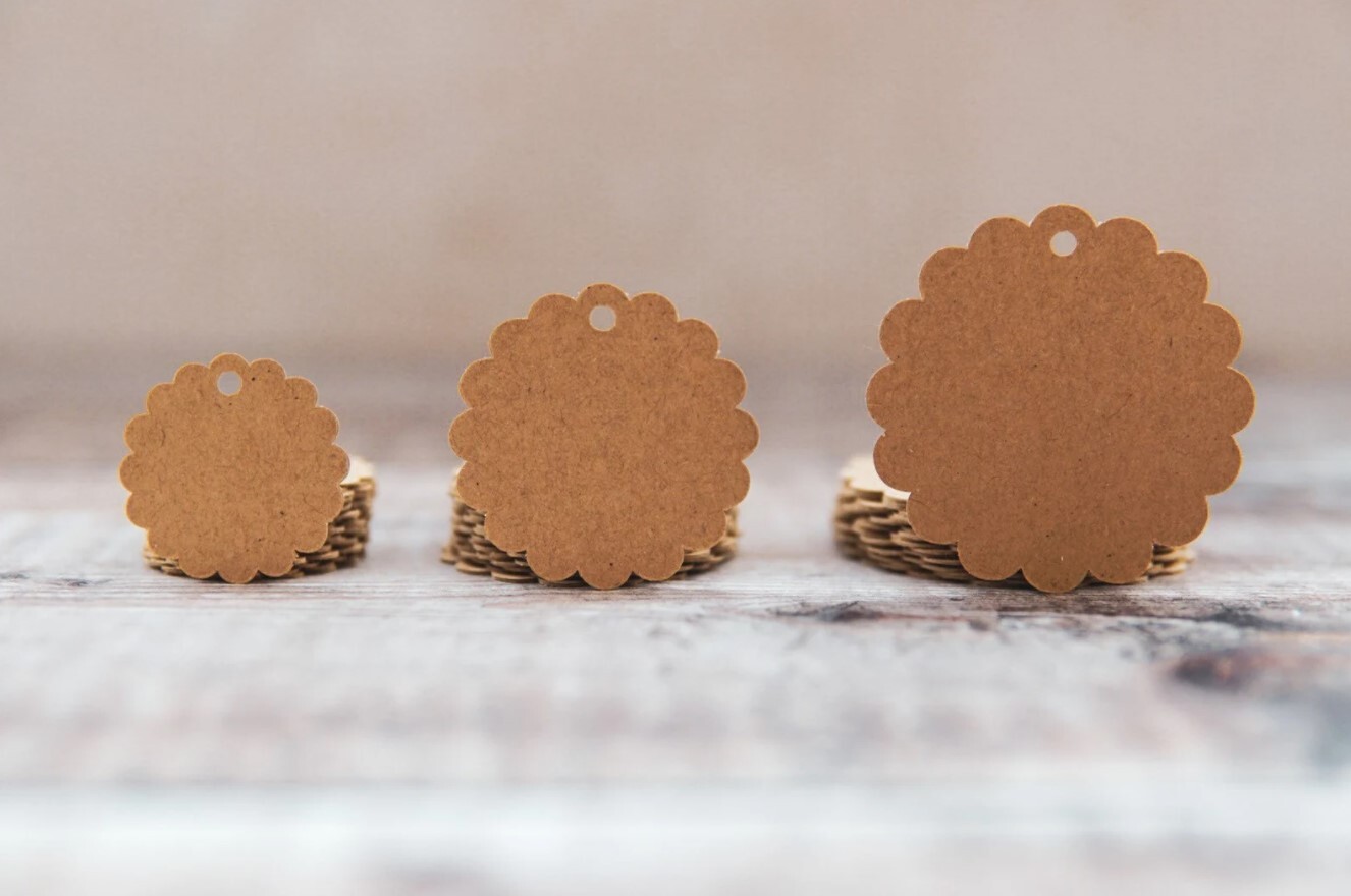 Craft Paper Tags - Customizable Cardboard Material, Any Shape Or Style For Distinctive Branding In Clothing Industry