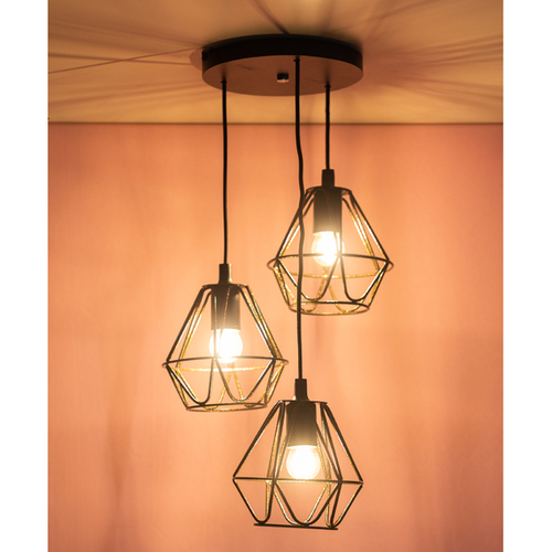 गोल्डन रॉयल ब्लैक मेटल डायमंड शेप्ड हैंगिंग लैंप