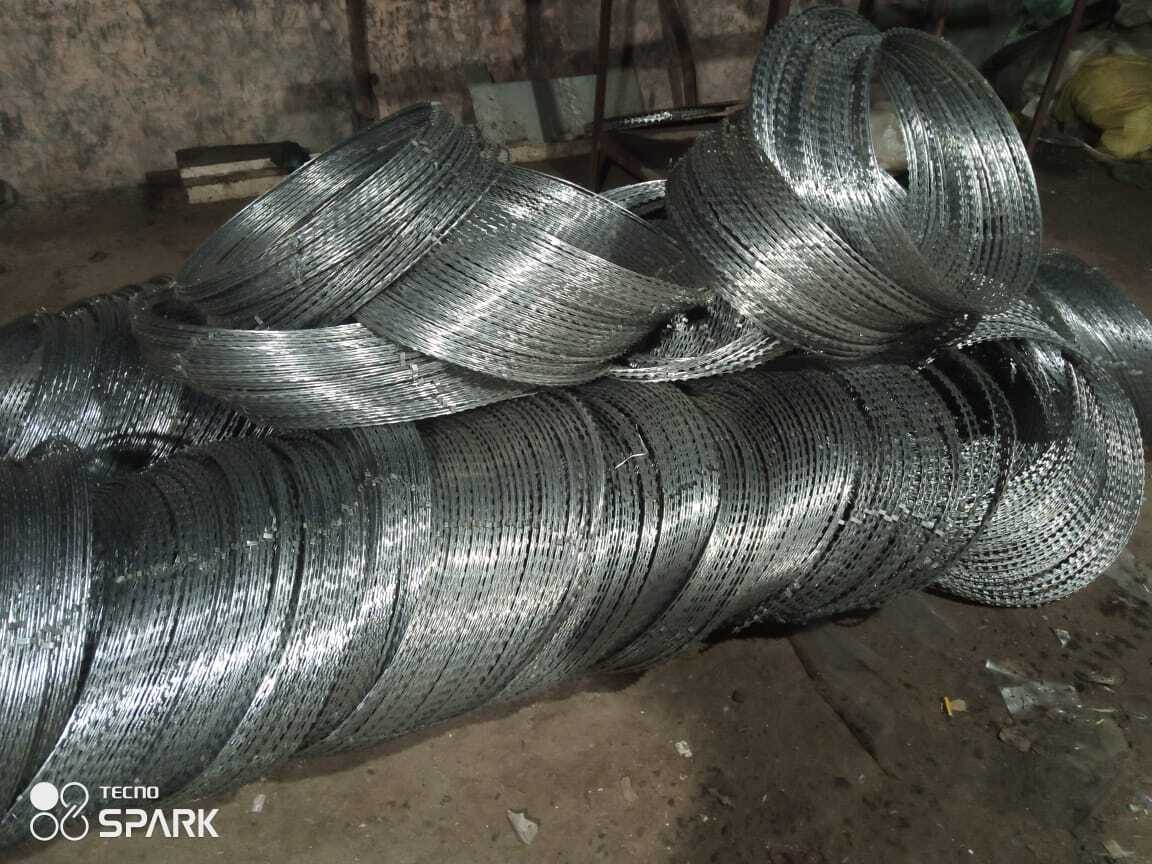 Silver Concertina Wire By Shiva Enterprises