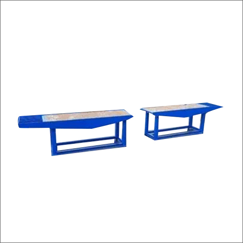 Industrial Vibrating Table - Stainless Steel, Different Sizes Available - Polished Surface For Enhanced Durability And Performance