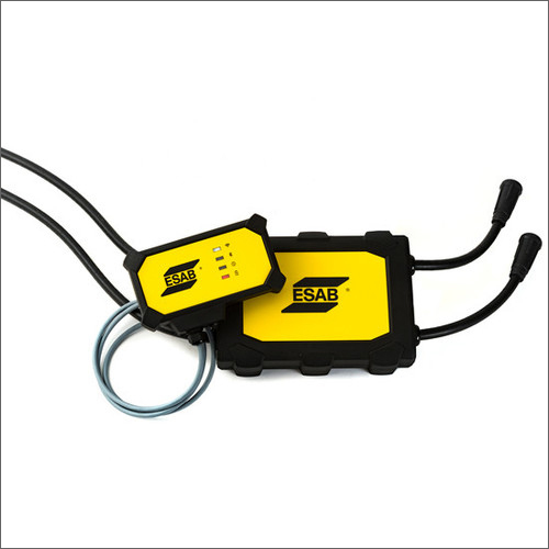 ब्लैक वेल्ड क्लाउड यूनिवर्सल कनेक्टर