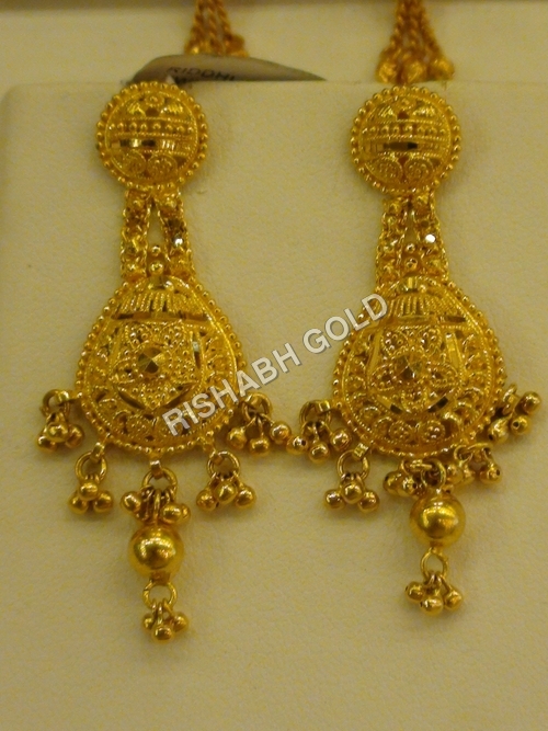 छोटे सोने के झुमके लिंग: महिलाओं के लिए