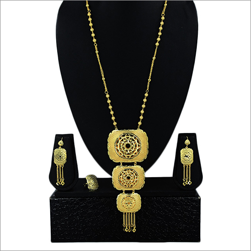Ladies Artificial Necklace Set - Customized Design in Elegant Style | Perfect for Parties and Weddings