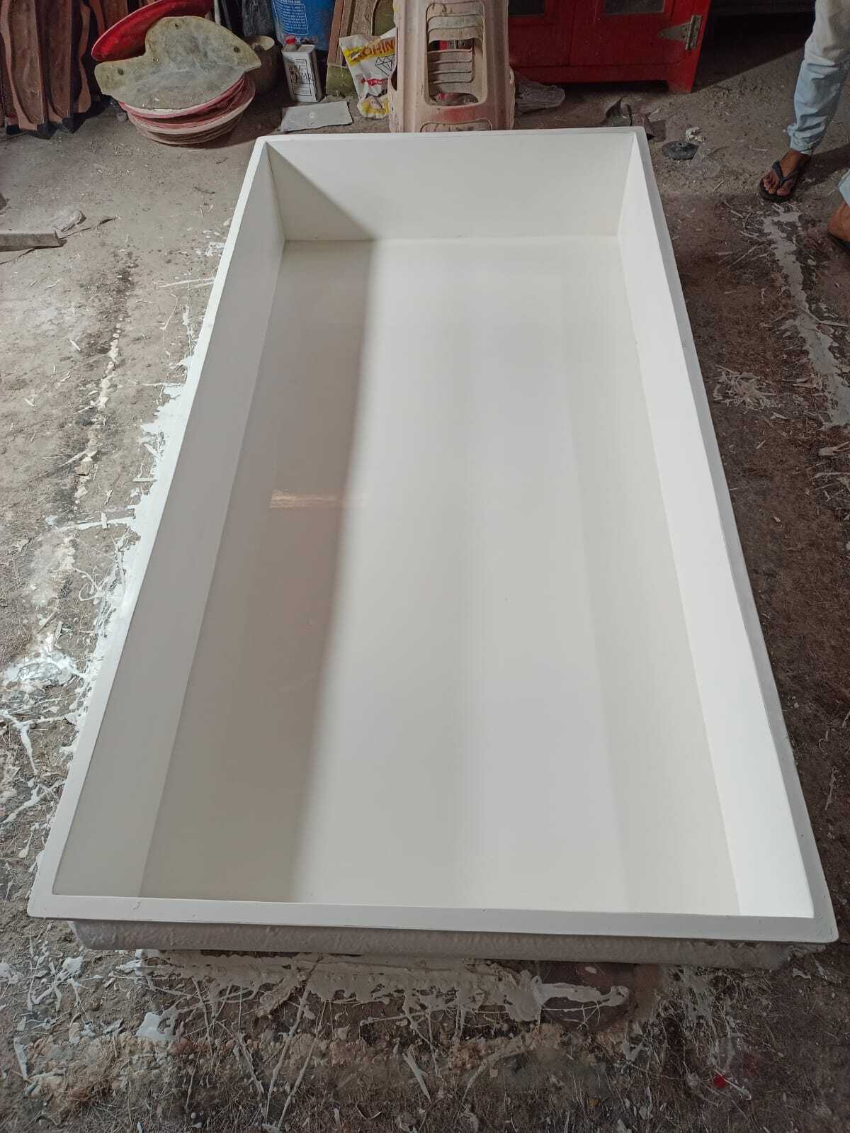Frp Tank - L 1m H 0.3m W 1m Thickness 4mm Weight 30kg | Silver Color, Industrial Usage