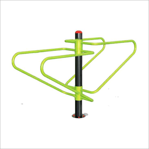 पुश अप और डिप स्टेशन