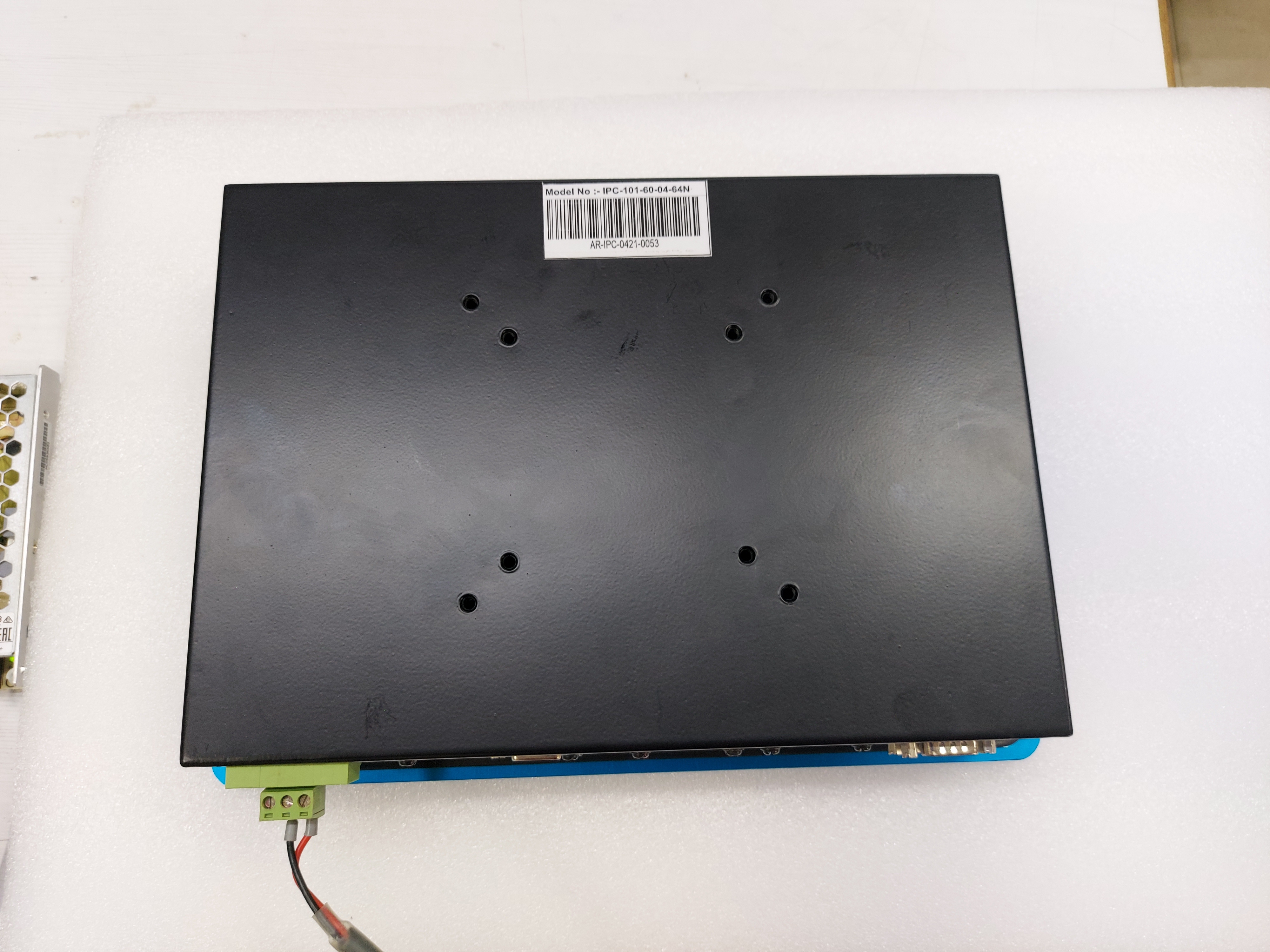 Industrial Touch Panel Pc - 10.1" True Flat Screen, 1280x800 Resolution, Quad-core Intel Atom J1900, 2gb Ram, 32gb Storage, Ip65 Rating, Fanless Operation, Dual Gigabit Lan, 10-point Multi-touch