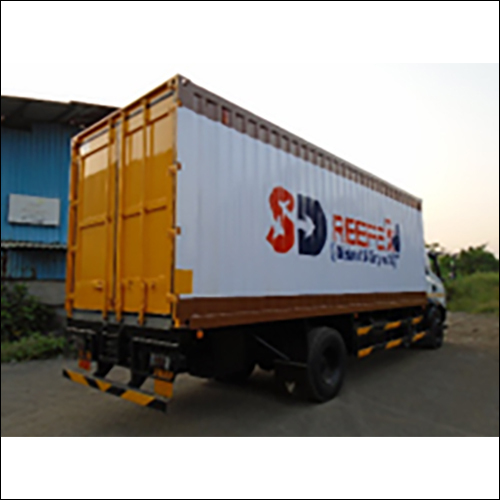 Metal Refrigerated Truck - Dimension (L*W*H): 20 X 7.5 X7 Inch (In)