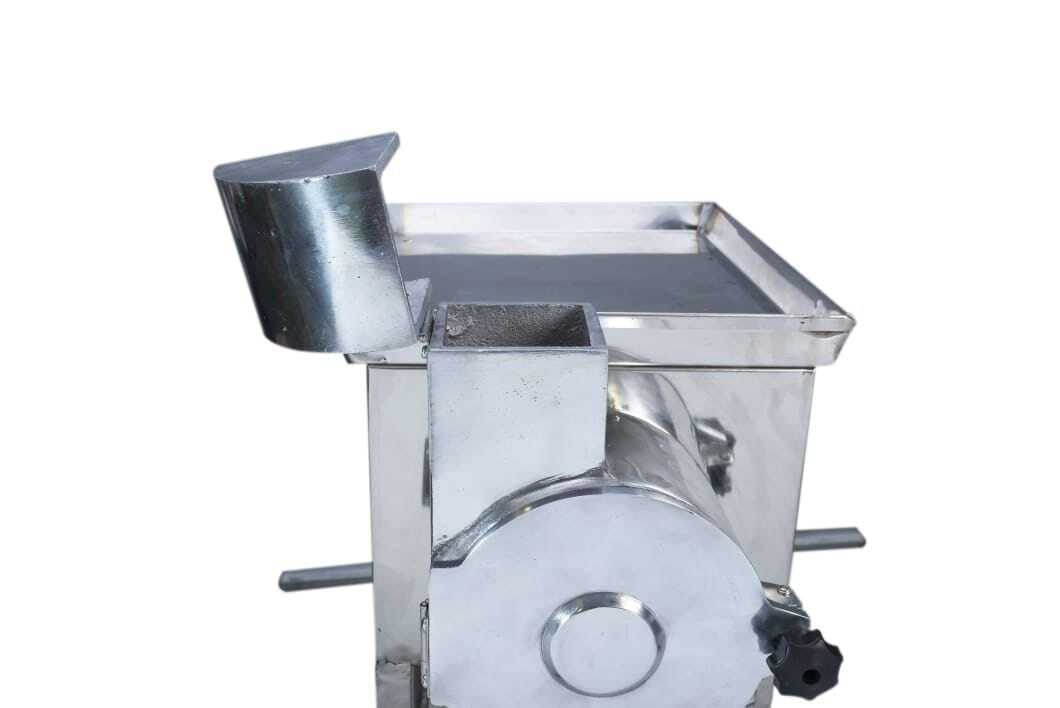 Copra Cutter Machine Dry - Automatic Grade: Semi-automatic