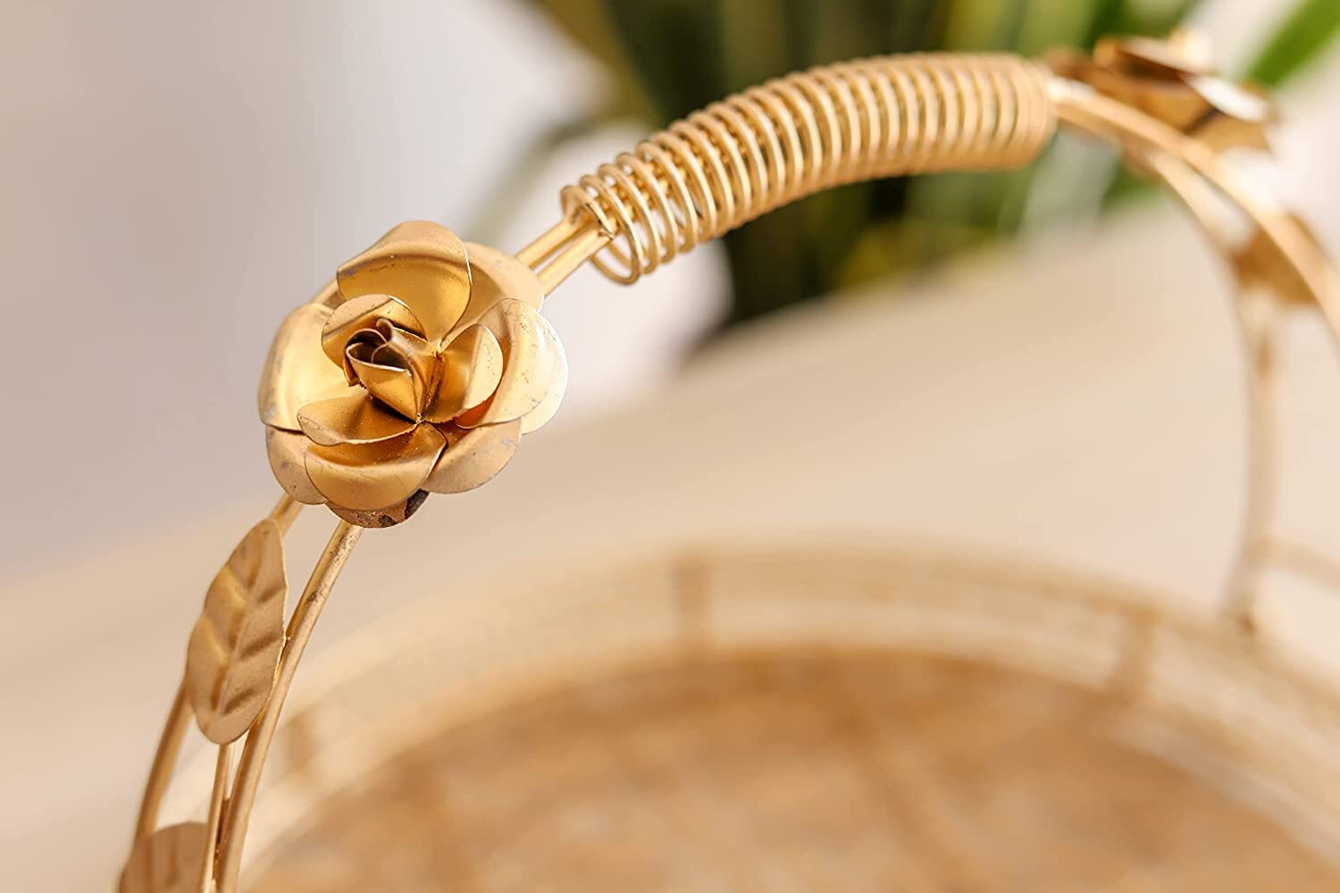 Metal Gifting Basket Round Shape