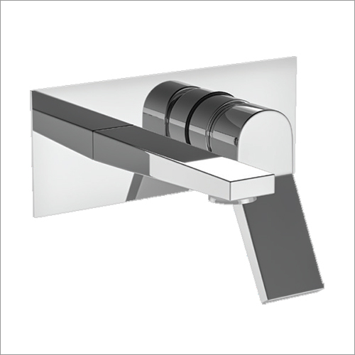 स्पाउट के साथ सिल्वर कैप वॉल माउंटेड बेसिन कंसील्ड मिक्सर