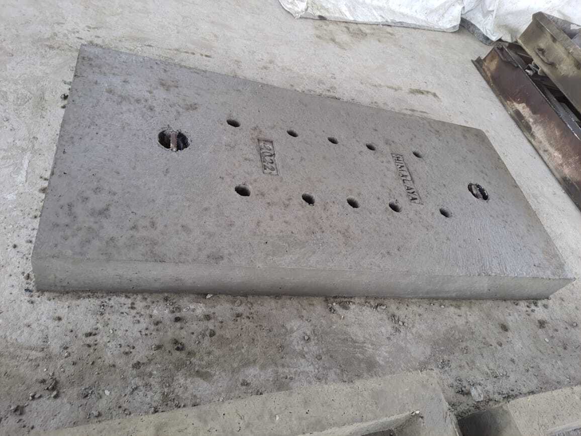 Frc Trench Cover - Fiber Reinforced Concrete, Heavy Load-bearing Capacity, Crack Resistant, Slip-resistant For Drainage & Water Supply Work