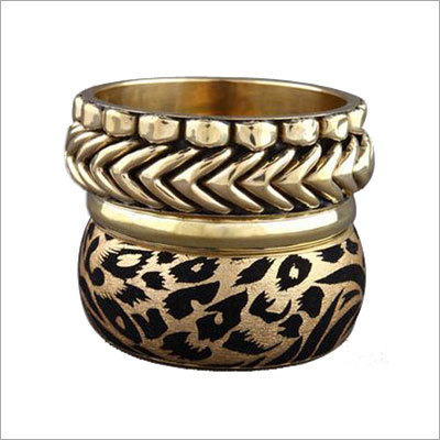 फैशन ब्रेसलेट