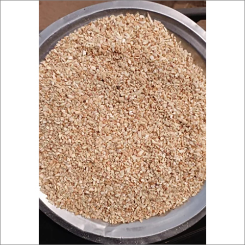 ऑर्गेनिक स्क्रोच्ड स्प्लिट काजू