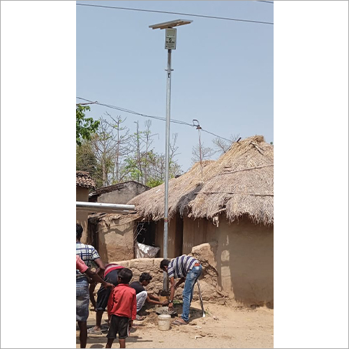 सिल्वर सोलर स्ट्रीट लाइट