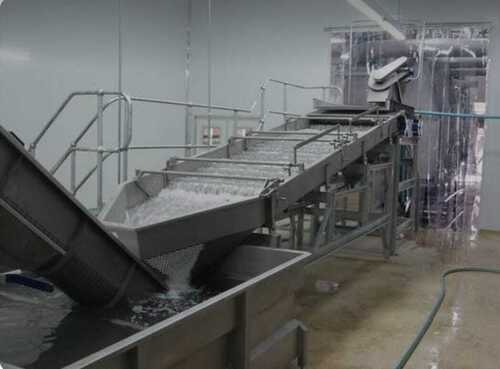 Screw Conveyors - Stainless Steel, Standard Size, Silver Finish | Industrial Roller Design, 1 Year Warranty