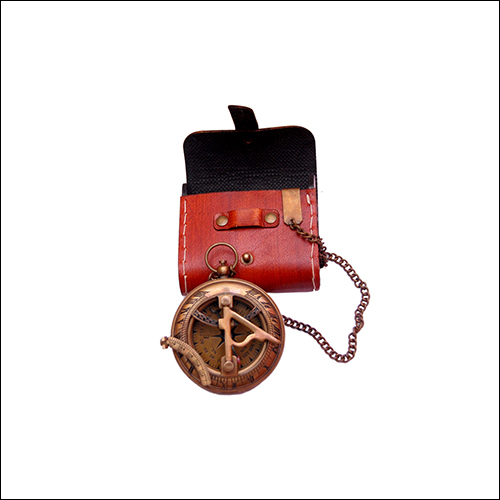 Vintage-style Sundial Compass - Color: Golden