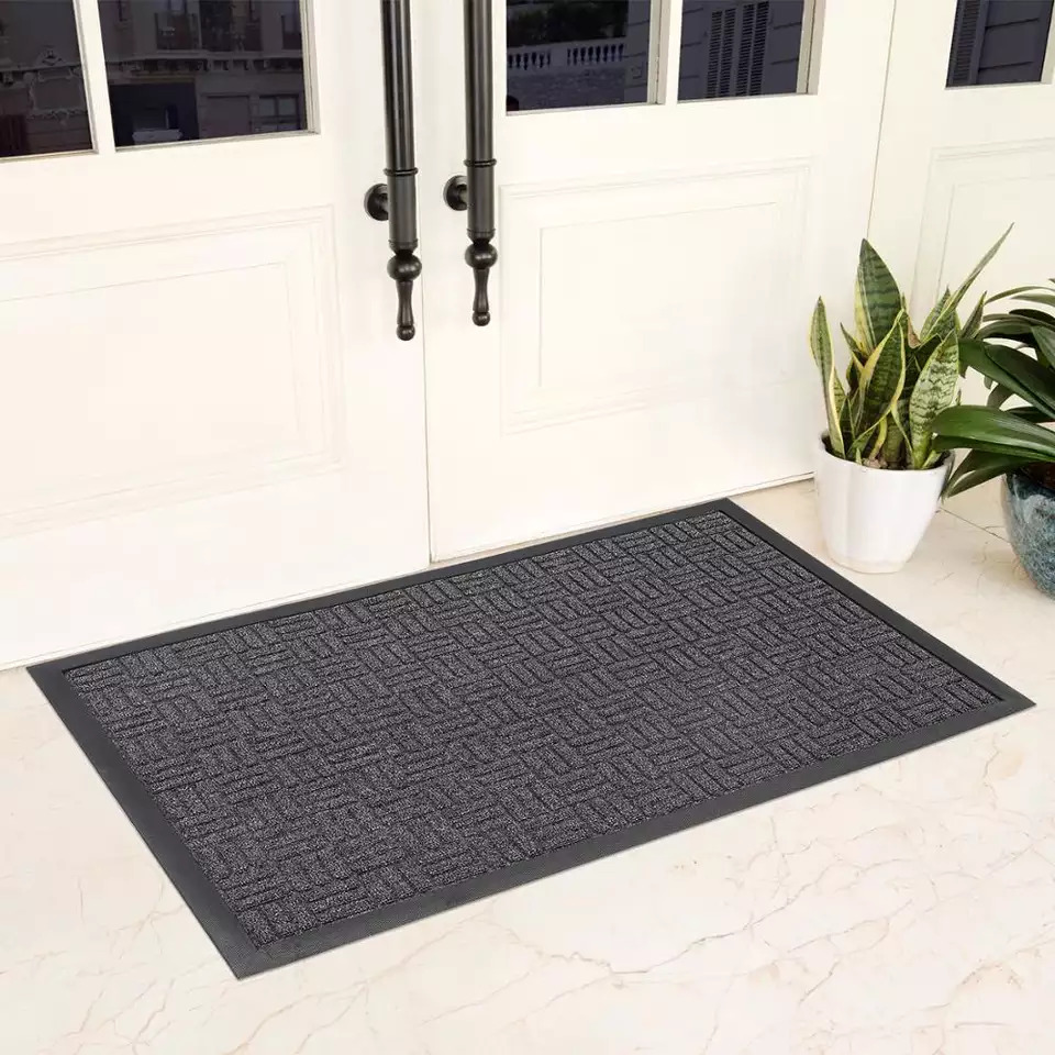 Outdoor Carpet - 5x7 Ft, Black Plastic Woven Mat | Ideal For Rvs, Picnics, Camping, And Patios With Lightweight 2 Kg Design
