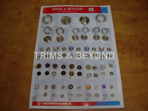 पर्ल स्नैप बटन