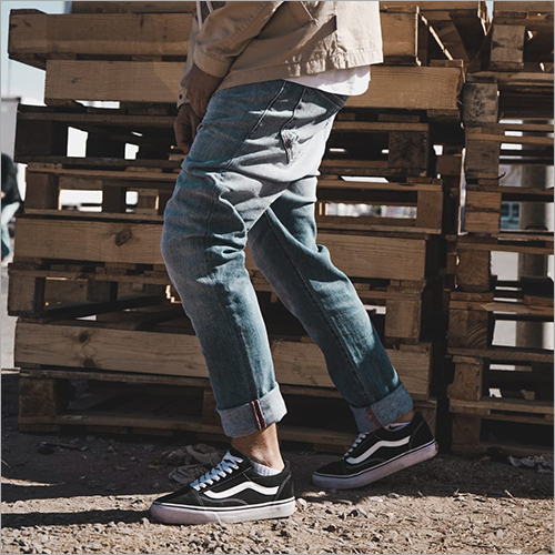 ब्लू बॉयज़ कॉटन कम्फर्ट फिट जींस