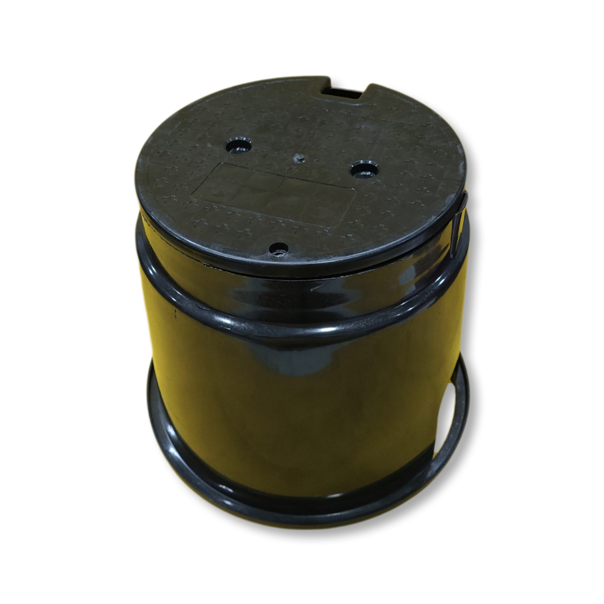 Everest Round Valve Box - Color: Black